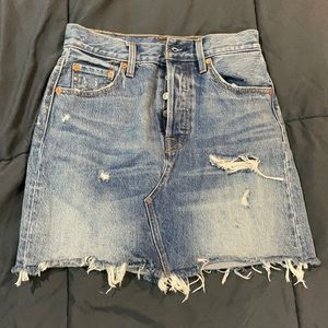 ‼️SOLD‼️Distressed denim skirt